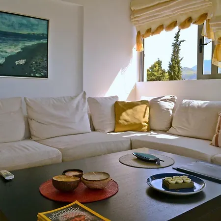 Luxury Beach House Viewing At The Corinthian Gulf Holiday home Vouliagmeni Lake
