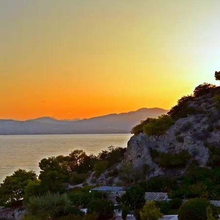 Luxury Beach House Viewing At The Corinthian Gulf Holiday home