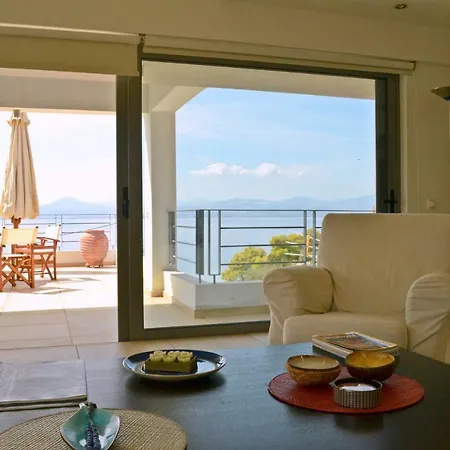 펜션 Luxury Beach House Viewing At The Corinthian Gulf *